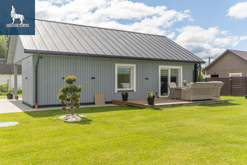 Parduodamas namas Vilniaus r. sav., Brinkiškių k., Žalumos 27-oji, 52.64 m2 ploto, 1 aukštai 10