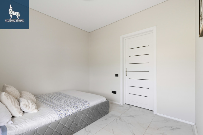Parduodamas namas Vilniaus r. sav., Brinkiškių k., Žalumos 27-oji, 52.64 m2 ploto, 1 aukštai 22