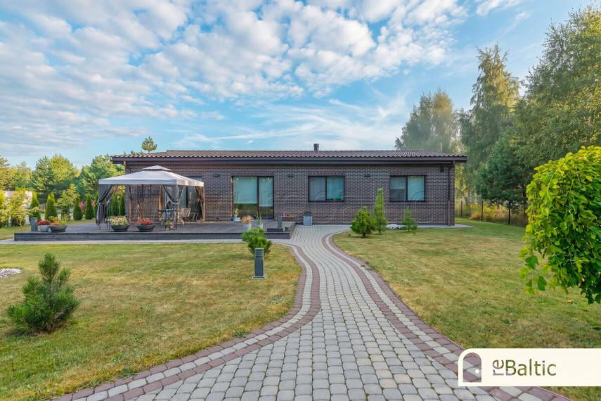 Parduodamas namas Astrų g., Lindiniškių k., Vilniaus r. sav., 169.58 m2 ploto, 1 aukštai 30