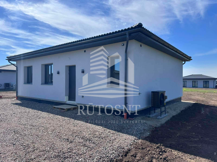 Parduodamas namas Liepų g., Kvietinių k., Klaipėdos r. sav., 90 m² ploto 4 kambariai 8