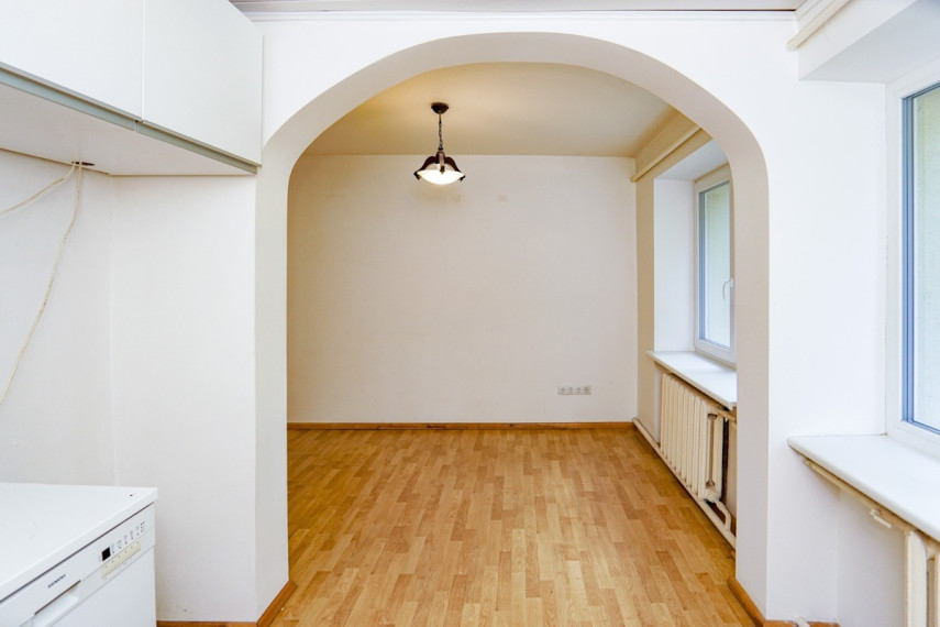 Parduodamas butas Šiaulių g., Algirdiškio k., Panevėžio r. sav., 56.84 m2 ploto, 3 kambariai 4