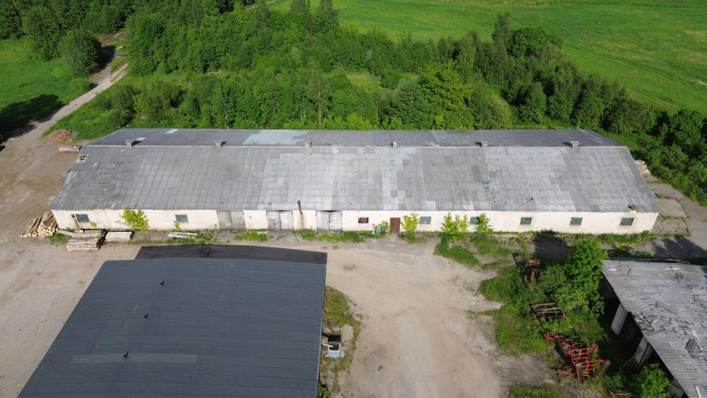Parduodamos patalpos Adomiškio k., Utenos r. sav., 1477.39 m² ploto 1