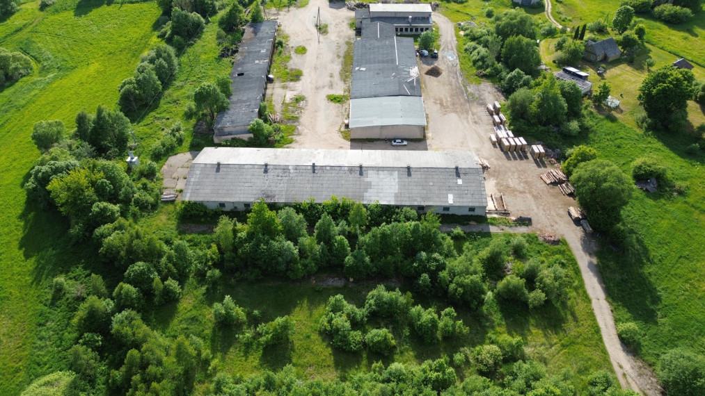 Parduodamos patalpos Adomiškio k., Utenos r. sav., 1477.39 m² ploto 2