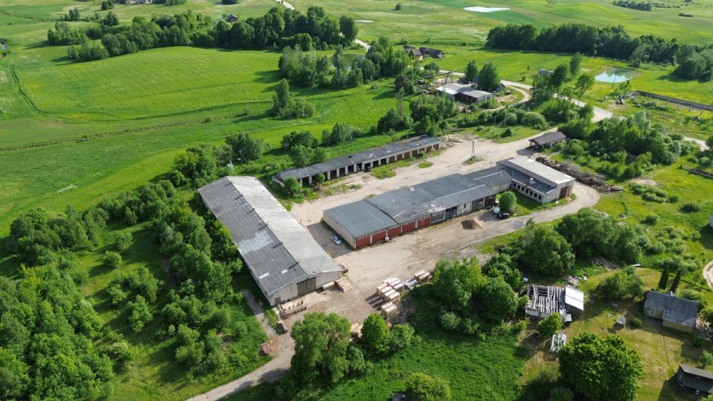 Parduodamos patalpos Adomiškio k., Utenos r. sav., 1477.39 m² ploto 3