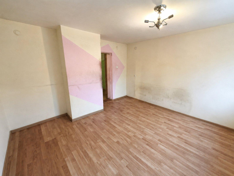 Parduodamas butas Stoties g., Ukmergės m., Ukmergės r. sav., 56 m² ploto 3 kambariai 4