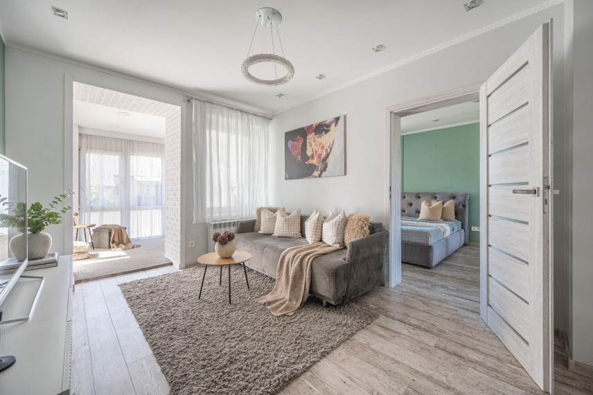 Parduodamas butas Šalčininkų r. sav., Baltosios Vokės m., Vilniaus g.13, 54.42 m2 ploto, 2 kambariai 4