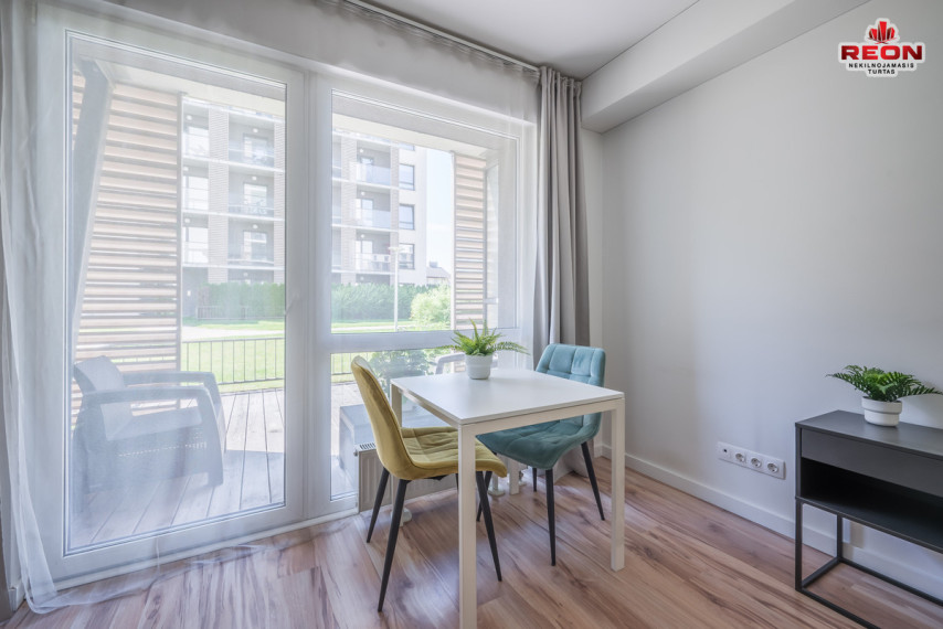 Parduodamas butas Deltuvos g., Šeškinė, Vilniaus m., Vilniaus m. sav., 28 m2 ploto, 1 kambariai 3