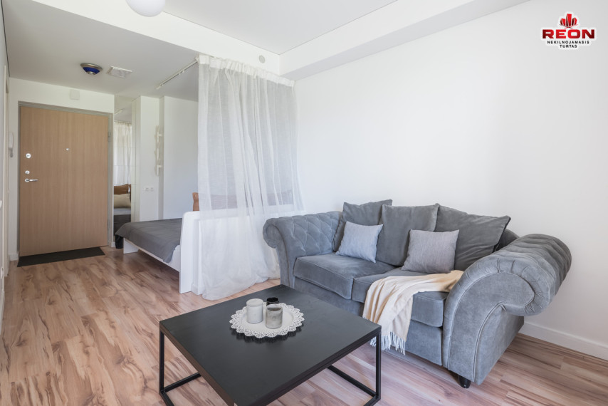 Parduodamas butas Deltuvos g., Šeškinė, Vilniaus m., Vilniaus m. sav., 28 m2 ploto, 1 kambariai 4