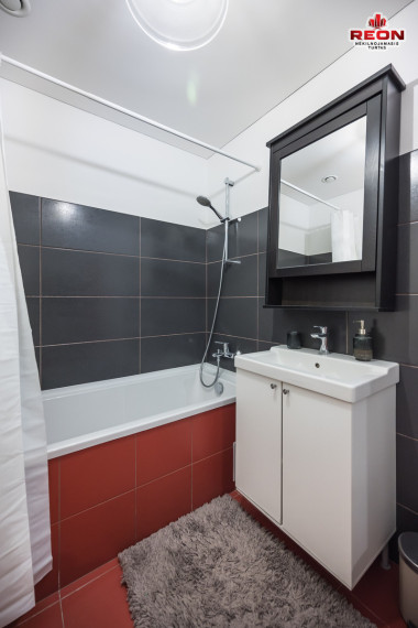 Parduodamas butas Deltuvos g., Šeškinė, Vilniaus m., Vilniaus m. sav., 28 m2 ploto, 1 kambariai 7