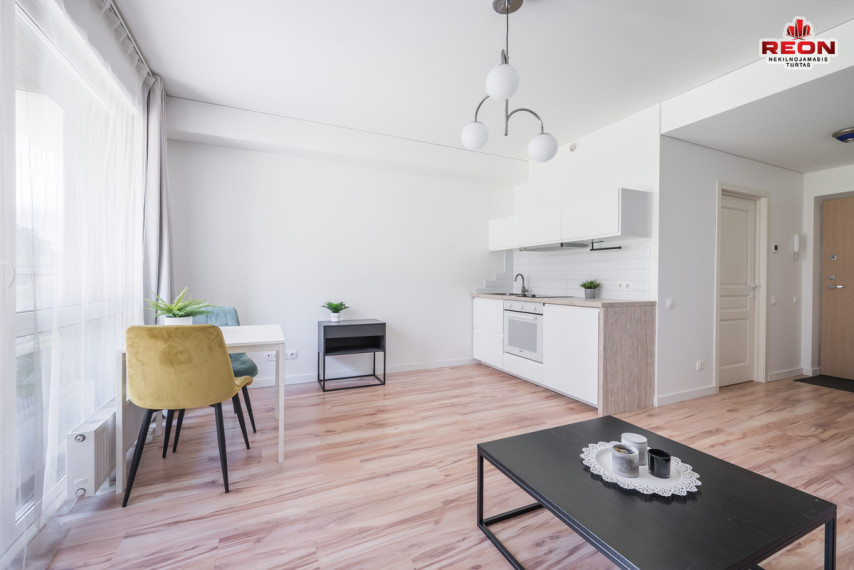 Parduodamas butas Deltuvos g., Šeškinė, Vilniaus m., Vilniaus m. sav., 28 m2 ploto, 1 kambariai 15