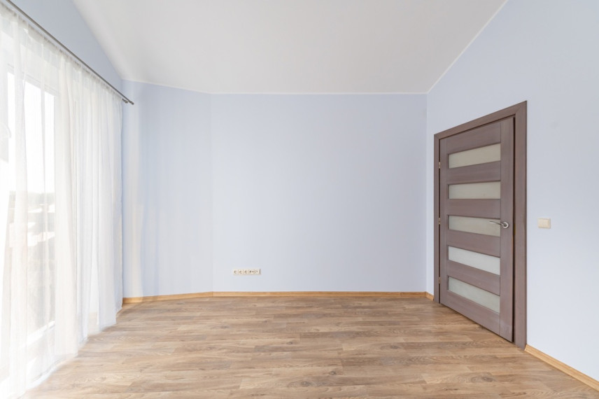 Parduodamas butas Stirnų g., Noreikiškių k., Kauno r. sav., 71 m2 ploto, 4 kambariai 6