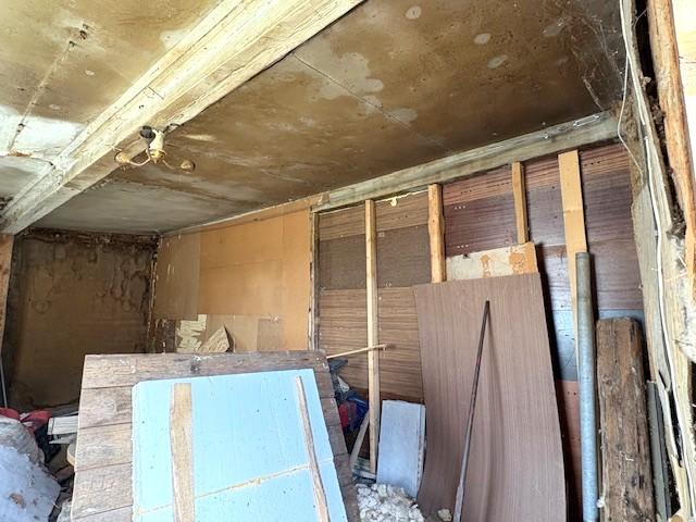 Parduodamas namas Liepų g., Ūdekų k., Pakruojo r. sav., 33.81 m² ploto 3 kambariai 7
