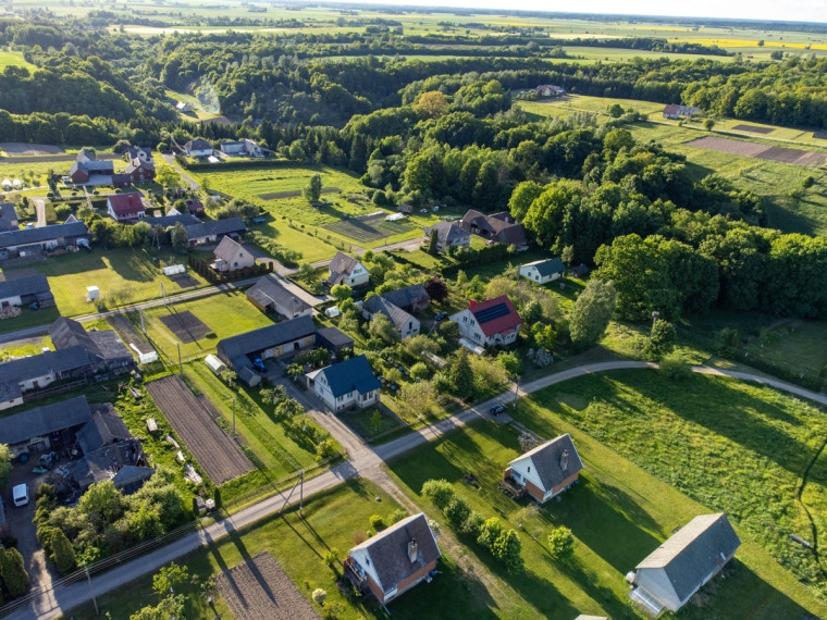 Parduodamas namas Tujų g., Raudonės mstl., Jurbarko r. sav., 210.18 m2 ploto, 2 aukštai 22