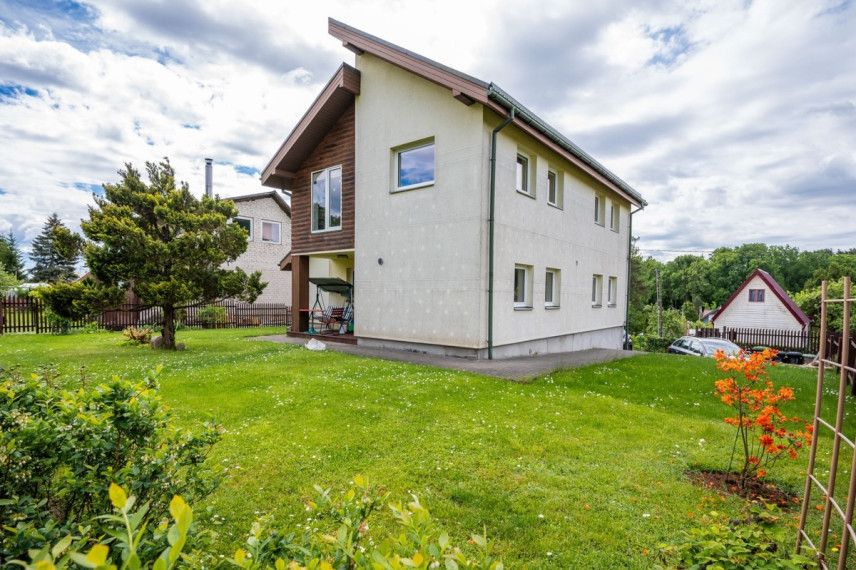 Parduodamas namas Naujanerių Sodų 4-oji g., Vilniaus m., Vilniaus m. sav., 165.95 m2 ploto, 2 aukštai 25