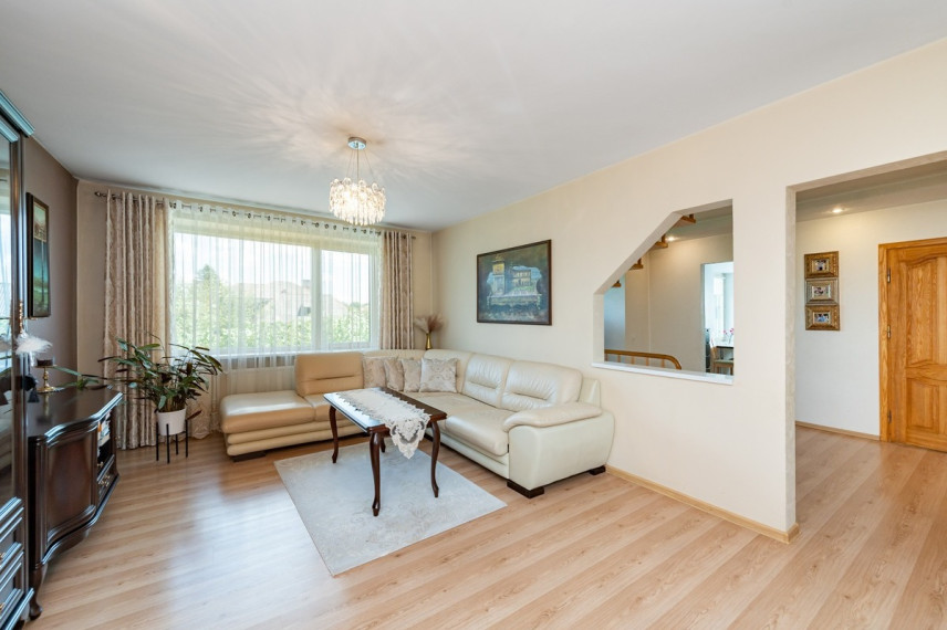 Parduodamas namas Mažoji g., Karmėlavos mstl., Kauno r. sav., 239.57 m2 ploto, 2 aukštai 7