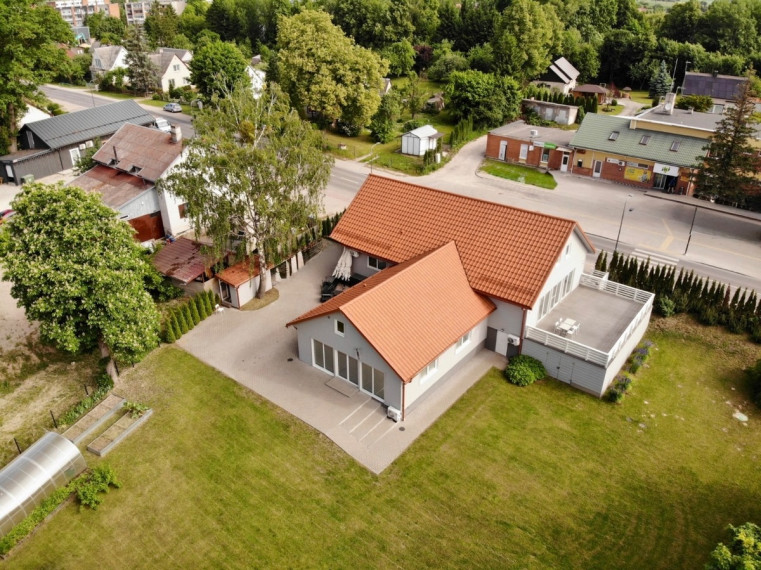 Parduodamas namas Čekiškės g., Vilkijos m., Kauno r. sav., 277.55 m2 ploto, 1 aukštai 2