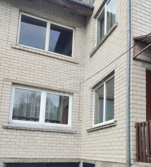 Parduodamas namas Darbėnų mstl., Kretingos r. sav., 240 m2 ploto, 2 aukštai 1