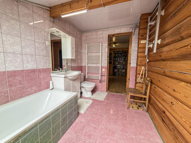 Parduodamas namas Žiedo g., Mastaičių k., Kauno r. sav., 250.31 m² ploto 7 kambariai 24