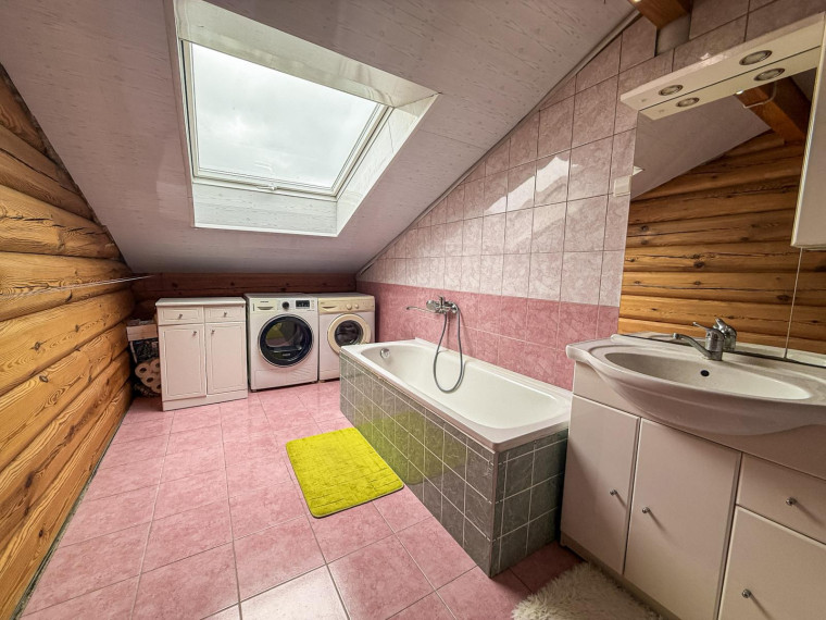Parduodamas namas Žiedo g., Mastaičių k., Kauno r. sav., 250.31 m² ploto 7 kambariai 25