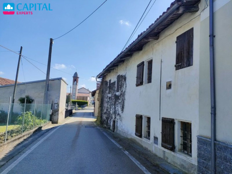  Parduodamas 205 kv.m. namas per 2 a. su sodu, Pjemonte (Šiaurės Italija)  25