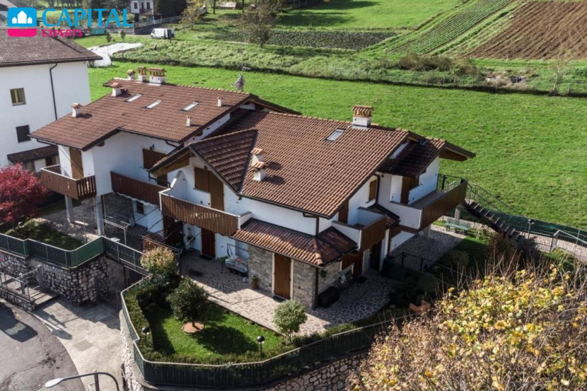 Parduodami 65 kv.m. apartamentai per 2 aukštus su vaizdu į kalnus, Lombardija (Šiaurės Italija)  4