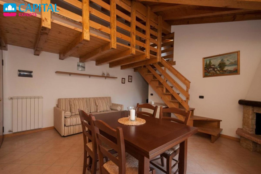 Parduodami 65 kv.m. apartamentai per 2 aukštus su vaizdu į kalnus, Lombardija (Šiaurės Italija)  9