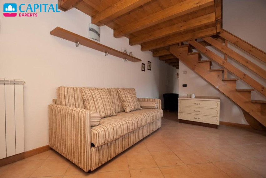 Parduodami 65 kv.m. apartamentai per 2 aukštus su vaizdu į kalnus, Lombardija (Šiaurės Italija)  11