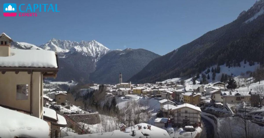 Parduodama 75 kv.m. vila per 2 aukštus su vaizdu į kalnus, Lombardija (Šiaurės Italija)  1