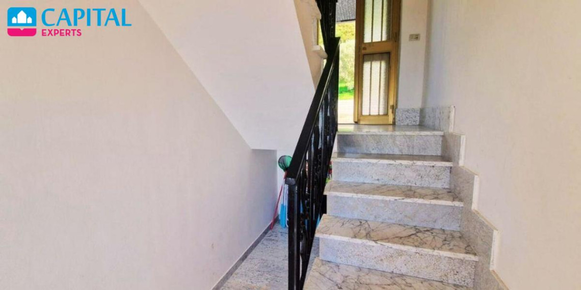  Parduodamas 9 kambarių namas su vaizdu į jūrą, Kalabrija (Pietų Italija)  13