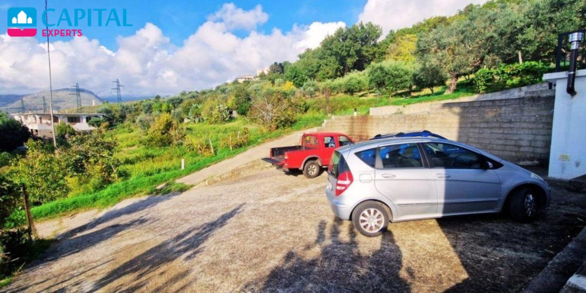   Parduodamas 9 kambarių namas su vaizdu į jūrą, Kalabrija (Pietų Italija)  31