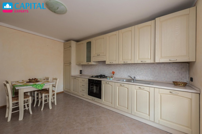  Parduodami 45 kv.m. apartamentai su terasa į kalnus, Lombardija (Šiaurės Italija)  11