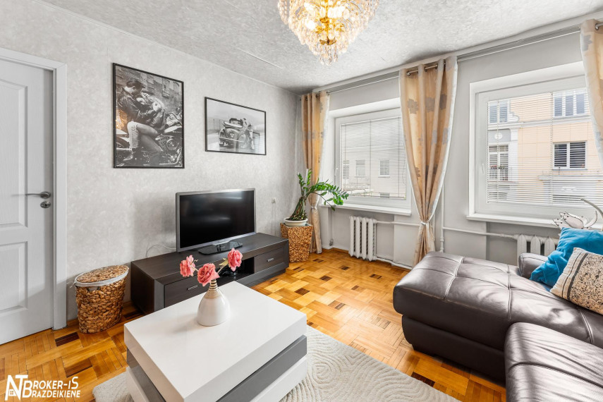 Parduodamas butas Vilniaus g., Centras, Šiaulių m., Šiaulių m. sav., 60.44 m² ploto 2 kambariai 14