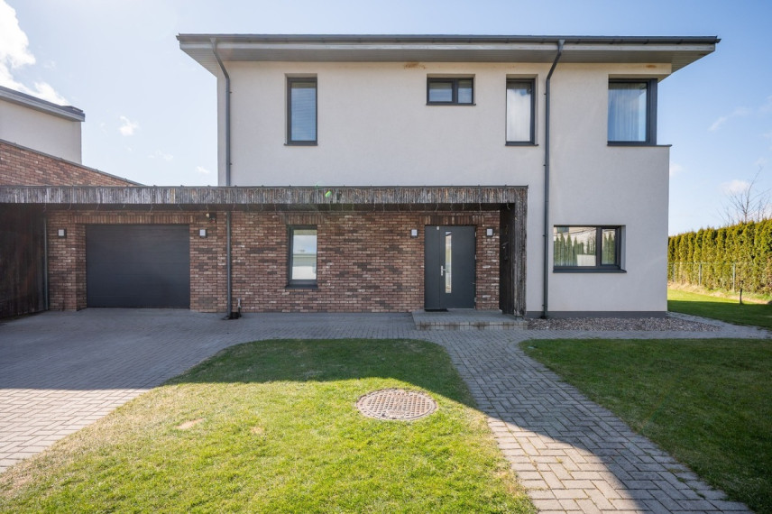 Parduodamas namas Padvarės g., Vilniaus m., Vilniaus m. sav., 174 m2 ploto, 2 aukštai 39