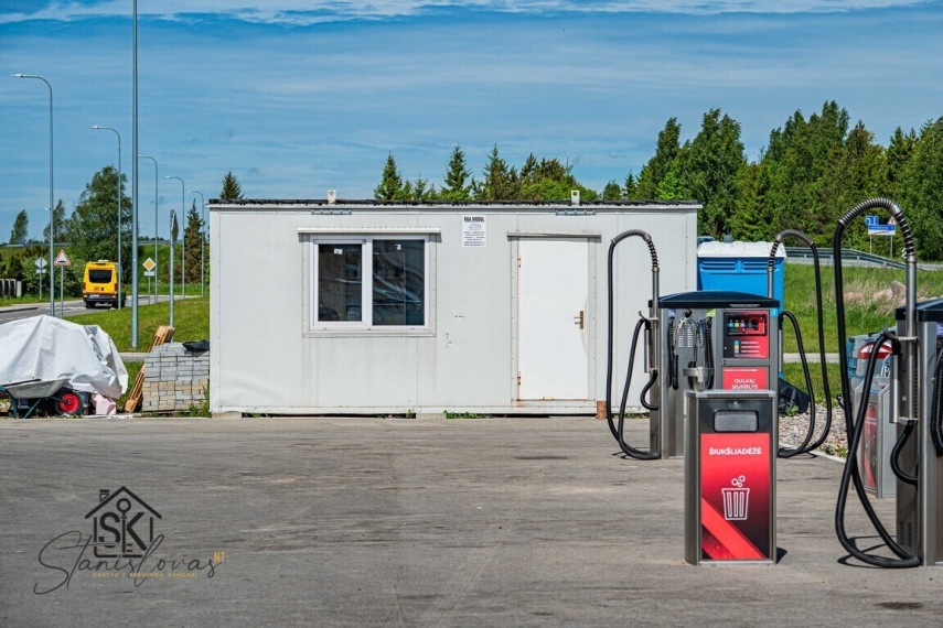 PARDUODAMA PELNINGAI VEIKIANTI SAVITARNOS AUTOMOBILIŲ PLOVYKLA GARGŽDUOSE 10