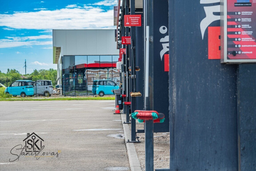 PARDUODAMA PELNINGAI VEIKIANTI SAVITARNOS AUTOMOBILIŲ PLOVYKLA GARGŽDUOSE 13
