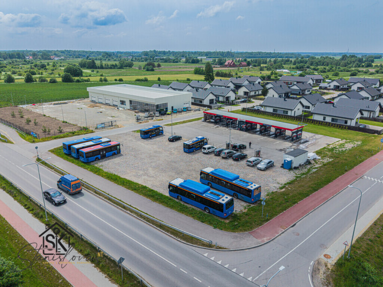 PARDUODAMA PELNINGAI VEIKIANTI SAVITARNOS AUTOMOBILIŲ PLOVYKLA GARGŽDUOSE 14