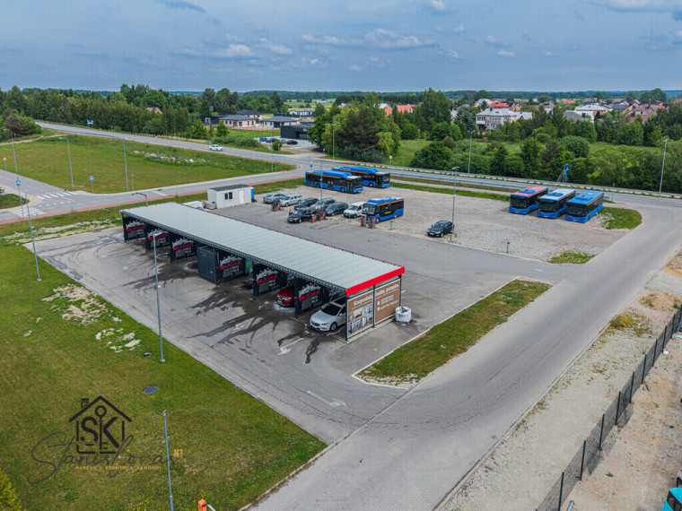 PARDUODAMA PELNINGAI VEIKIANTI SAVITARNOS AUTOMOBILIŲ PLOVYKLA GARGŽDUOSE 17