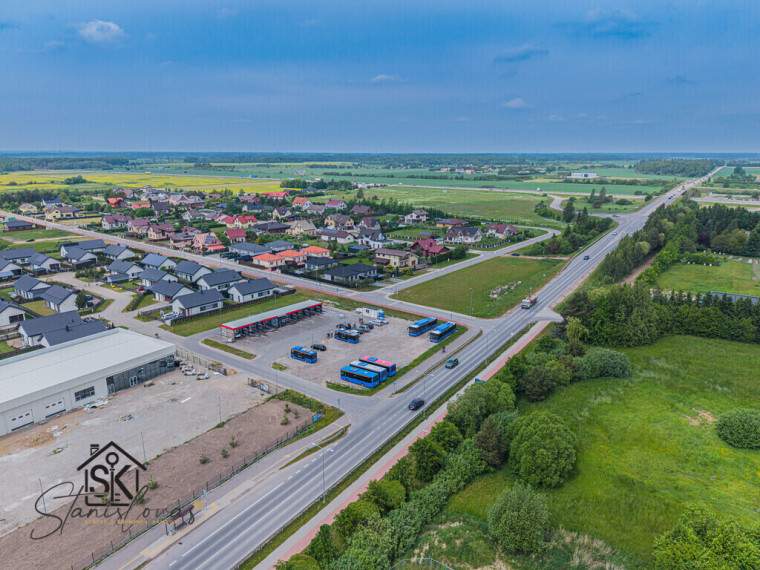 PARDUODAMA PELNINGAI VEIKIANTI SAVITARNOS AUTOMOBILIŲ PLOVYKLA GARGŽDUOSE 18