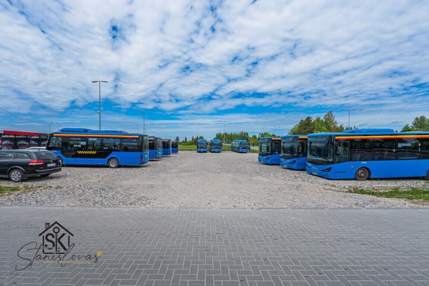 PARDUODAMA PELNINGAI VEIKIANTI SAVITARNOS AUTOMOBILIŲ PLOVYKLA GARGŽDUOSE 34