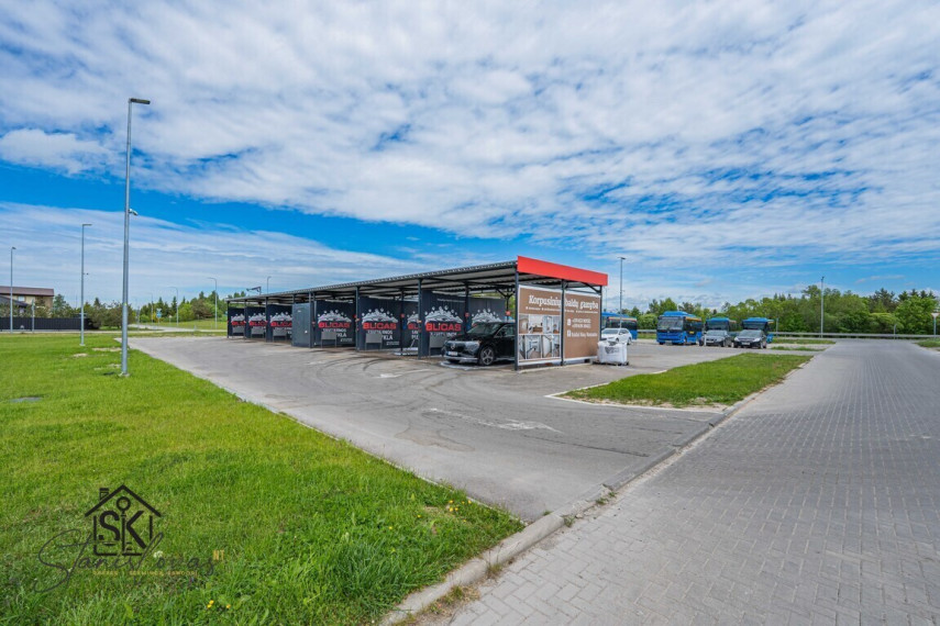 PARDUODAMA PELNINGAI VEIKIANTI SAVITARNOS AUTOMOBILIŲ PLOVYKLA GARGŽDUOSE 38