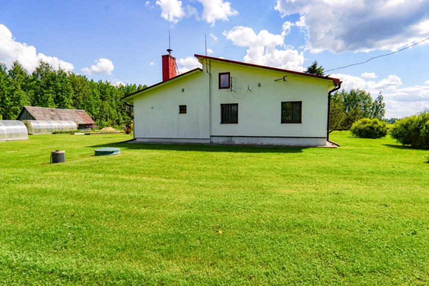 Parduodamas namas Narbutų k., Panevėžio r. sav., 122.32 m2 ploto, 1 aukštai 6