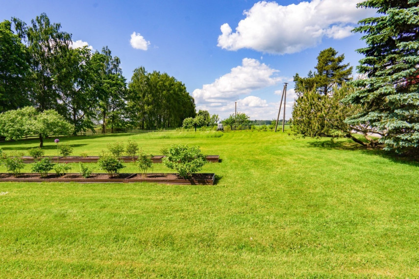 Parduodamas namas Narbutų k., Panevėžio r. sav., 122.32 m2 ploto, 1 aukštai 13