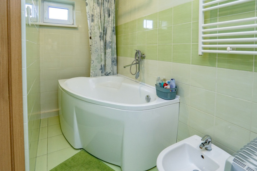 Parduodamas namas Narbutų k., Panevėžio r. sav., 122.32 m2 ploto, 1 aukštai 30