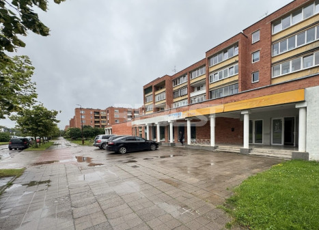 Parduodamos administracinės, paslaugų, prekybos patalpos Tilžės g., Lieporiai, Šiaulių m., Šiaulių m. sav., 680 m2 ploto Parduodamos administracinės, paslaugų, prekybos patalpos Tilžės g., Lieporiai, Šiaulių m., Šiaulių m. sav., 680 m2 ploto