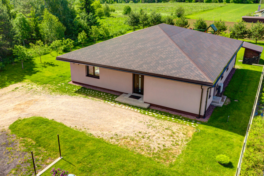 Parduodamas namas Adomo Honorio Kirkoro g., Bareikiškių k., Vilniaus r. sav., 186.54 m2 ploto, 1 aukštai 24