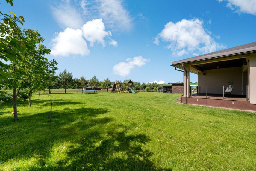 Parduodamas namas Adomo Honorio Kirkoro g., Bareikiškių k., Vilniaus r. sav., 186.54 m2 ploto, 1 aukštai 26