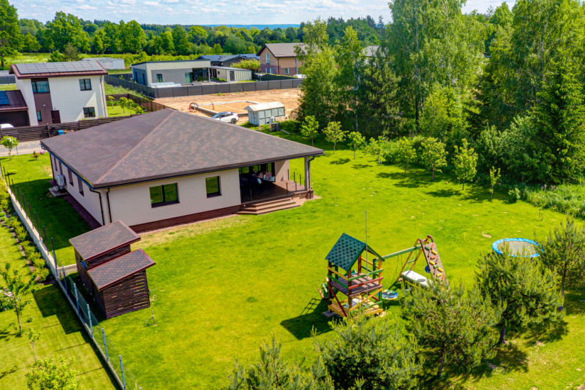 Parduodamas namas Adomo Honorio Kirkoro g., Bareikiškių k., Vilniaus r. sav., 186.54 m2 ploto, 1 aukštai 29