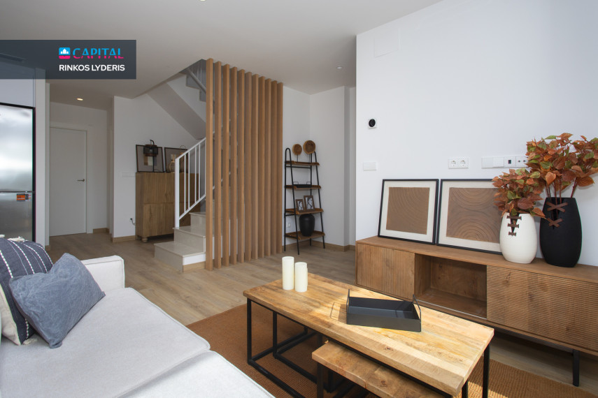 Parduodamas namas Calle E Sector Ubz-6 13 , 171.00 kv.m ploto,  Floors 7