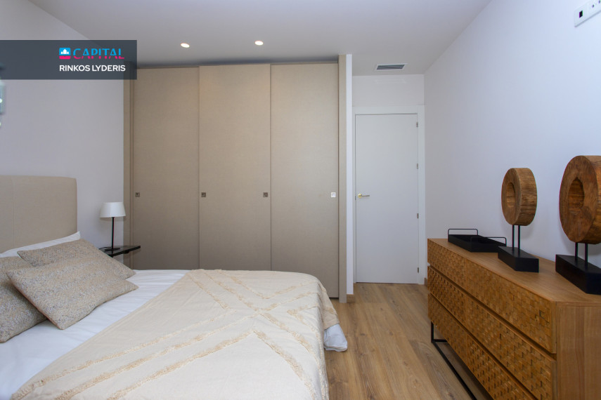 Parduodamas namas Calle E Sector Ubz-6 13 , 171.00 kv.m ploto,  Floors 12