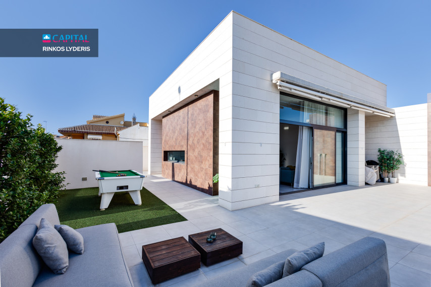 Parduodamas namas Calle Boyero 26 , 117.00 kv.m ploto,  Floors 4